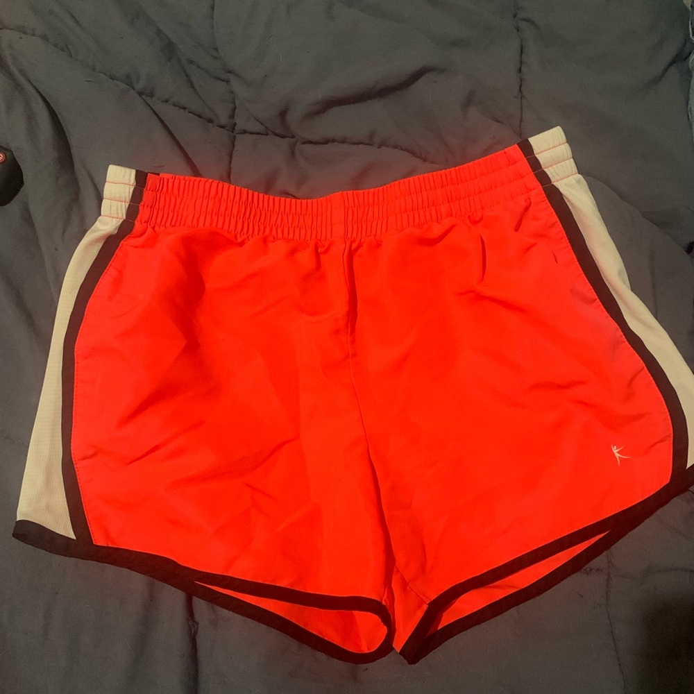 Coral, M 8-10. Danskin Now Running shorts
